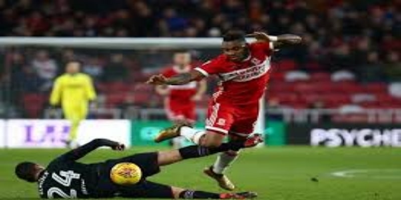 九游娱乐战术解析：查尔顿的制胜之道- 九游娱乐