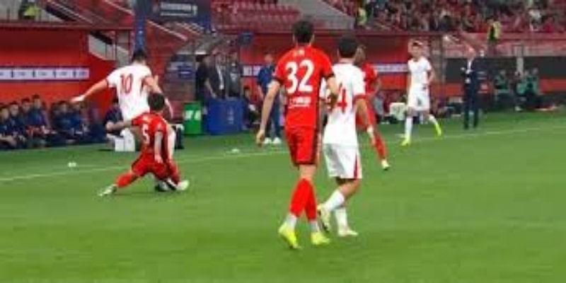 球迷回归与足球经济压力- 九游娱乐