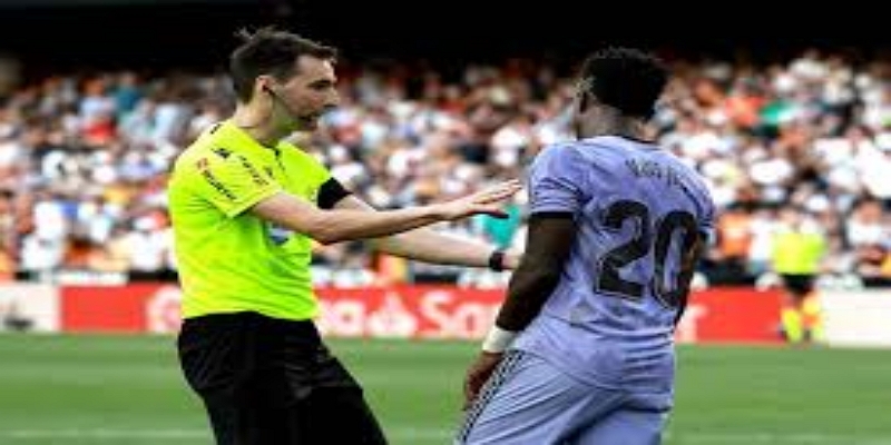 九游娱乐解析：维尼修斯事件为何成为转折点- 九游娱乐