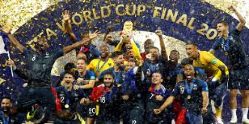 小组赛阶段：巨星闪耀与冷门迭出-九游娱乐