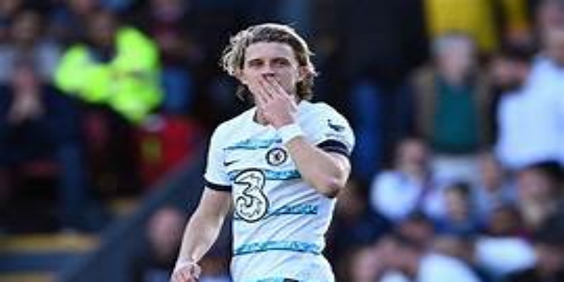 九游娱乐深度解析：哈兰德争议动作与VAR“无作为”之争-九游娱乐